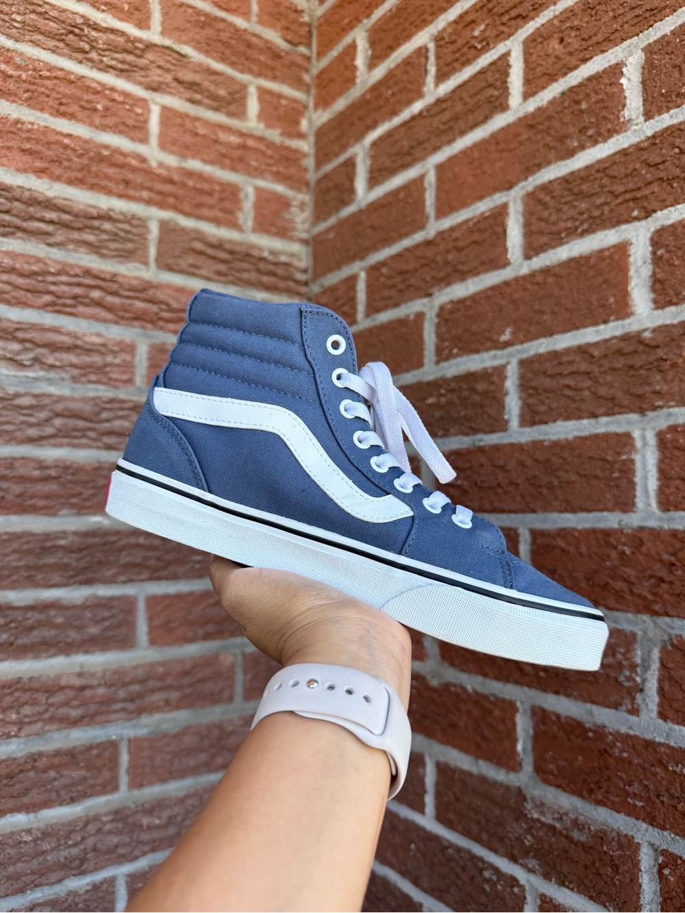 VANS Sk8-Hi Navy Size 7.5